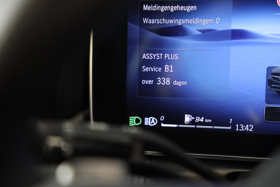 Mercedes-Benz C-Klasse 300 e 4MATIC AMG 63 Look / Acc / Memory / Burmester / Head Up / 360 Camera / Leder / Navi / Led / 20 Inch