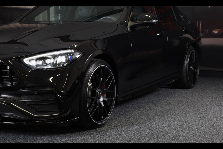 Mercedes-Benz C-Klasse 300 e 4MATIC AMG 63 Look / Acc / Memory / Burmester / Head Up / 360 Camera / Leder / Navi / Led / 20 Inch
