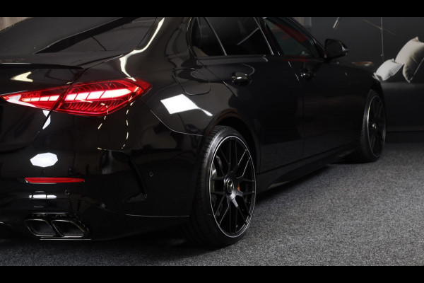 Mercedes-Benz C-Klasse 300 e 4MATIC AMG 63 Look / Acc / Memory / Burmester / Head Up / 360 Camera / Leder / Navi / Led / 20 Inch