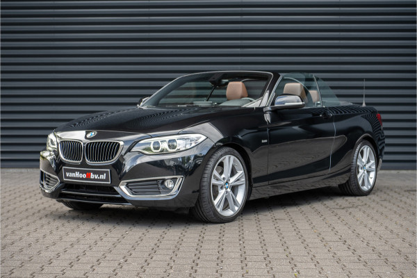 BMW 2 Serie Cabrio 220i Luxury Line Xenon - M Sport stuurwiel - Sportstoel