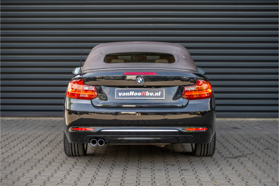 BMW 2 Serie Cabrio 220i Luxury Line Xenon - M Sport stuurwiel - Sportstoel