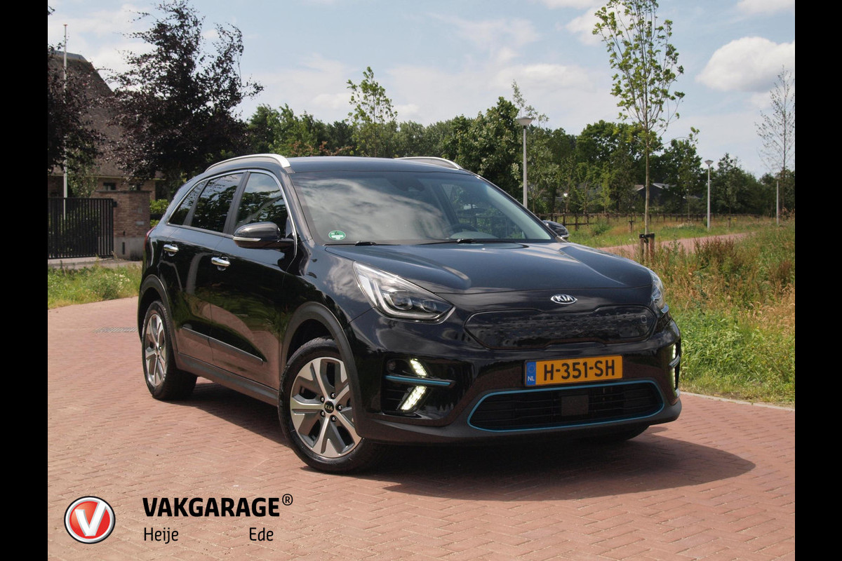 Kia e-Niro ExecutiveLine 64 kWh | Camera | Apple Carplay | Cruise Control | JBL | Leer | Kia e-Niro ExecutiveLine 64 kWh | Camera | Apple Carplay | Cruise Control | JBL | Leer |