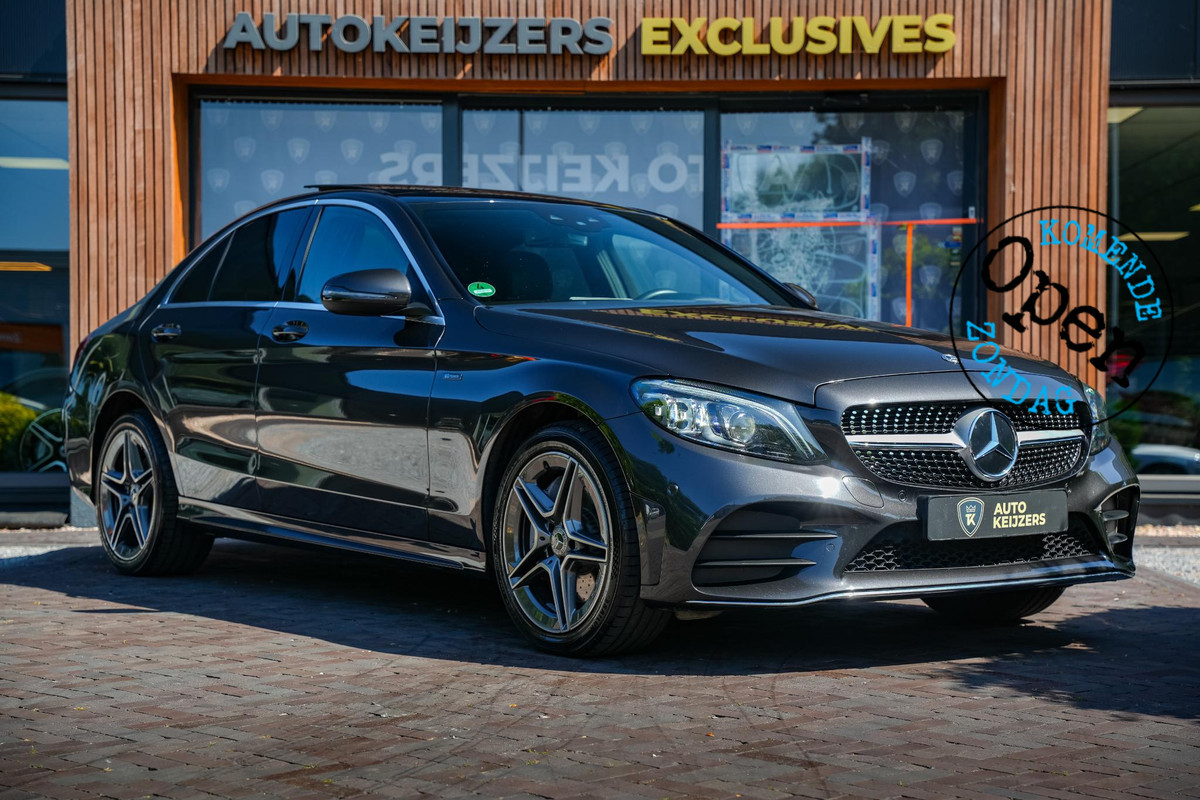 Mercedes-Benz C-Klasse 300 de AMG Line Pano Navi Mercedes-Benz C-Klasse 300 de AMG Line Pano Navi