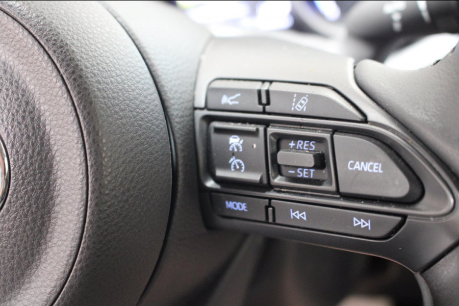 Toyota Yaris 1.5 Hybrid Dynamic 19.000 KM NAP/Camera/Nieuwstaat