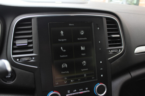 Renault MEGANE Estate 1.2 TCe Bose / Trekhaak / Camera / Navigatie / Bose / 17'' / Half leder / Keyless / Dodehoek / DAB / Cruise Control
