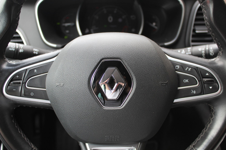 Renault MEGANE Estate 1.2 TCe Bose / Trekhaak / Camera / Navigatie / Bose / 17'' / Half leder / Keyless / Dodehoek / DAB / Cruise Control