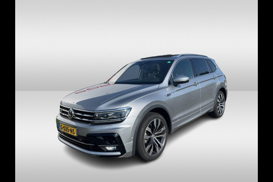 Volkswagen Tiguan Allspace 1.5 TSI Highline Business R-Line 7p. / Panoramadak / Camera / 20'' / Virtual Cockpit / DAB / Stoelverwarming / ACC / Spiegelpakket