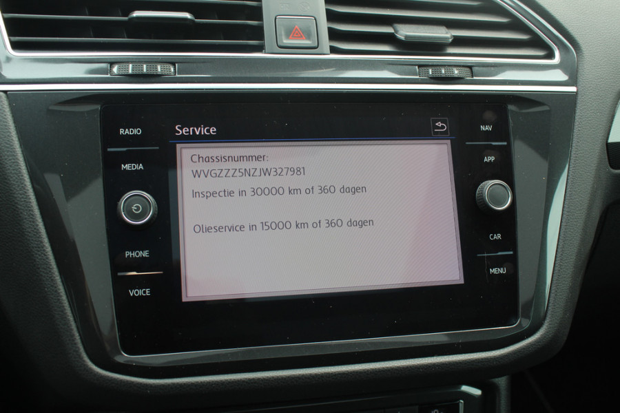 Volkswagen Tiguan Allspace 1.5 TSI Highline Business R-Line 7p. / Panoramadak / Camera / 20'' / Virtual Cockpit / DAB / Stoelverwarming / ACC / Spiegelpakket
