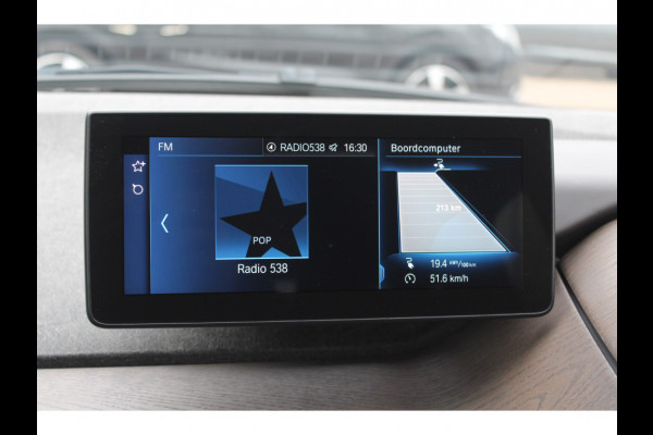 BMW i3 S iPerformance 94Ah 33 kWh / Full option! / Panoramadak / Camera / Keyless / 20'' / Warmtepomp / Harman Kardon / Apple CarPlay / DAB / Getint glas / Stoelverwarming / ACC