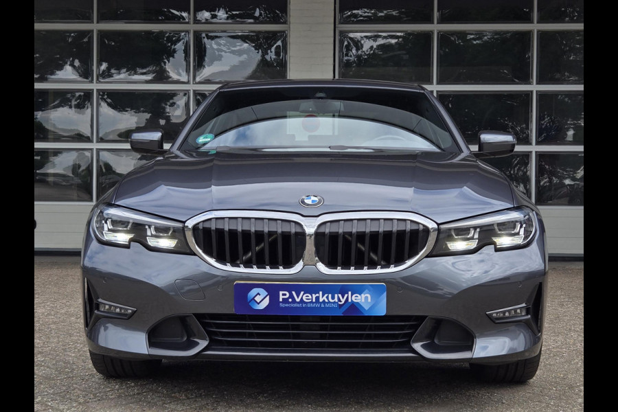 BMW 3-serie 320i Executive Edition SPORT LINE | SPORTSTOELEN | STOELVERWARMING |
