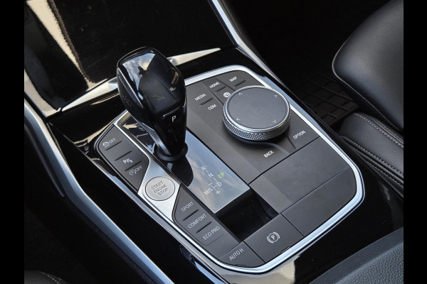 BMW 3-serie 320i Executive Edition SPORT LINE | SPORTSTOELEN | STOELVERWARMING |