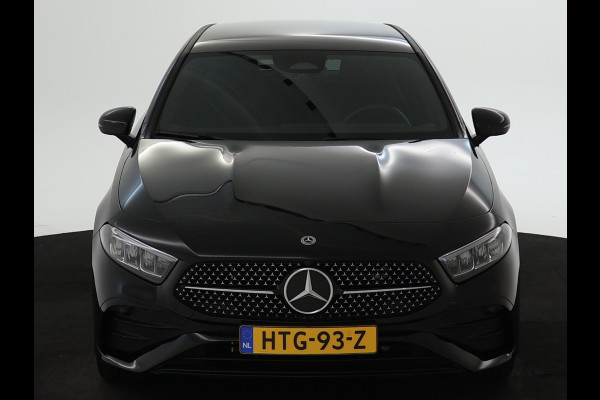 Mercedes-Benz A-Klasse 250 e AMG Line | AMG Line Advanced Plus | Night Pakket | Trekhaak | Sfeerverlichting | Stuur en Stoelverwarming | Inclusief 24 maanden MB Certified garantie voor Europa.
