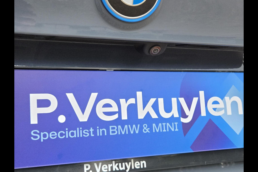 BMW X1 xDrive25e X line | 19 INCH LM VELGEN | SPORTSTOELEN | TREKHAAK | CAMERA |