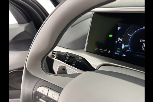 Hyundai NEXO FCEV Plus Pack [ HYDROGENIUM ] (INCL-BTW) Aut. *PANO | LUXURY-LEATHER | NAVI-FULLMAP | ADAPTIVE-CRUISE |  FULL-LED | KEYLESS | DAB |  KRELL-AUDIO | DIGI-WIDESCREEN-COCKPIT | SURROUND-VIEW | SHIFT-PADDLES | COMFORT-SEATS |