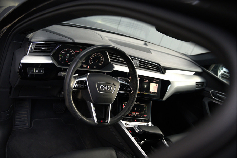 Audi e-tron Sportback 50 quattro S edition 71 kWh | RS Seats | Diamond Stitch | Panoramadak | S-Line | Keyless | Memory Seats | Stoelverwarming | Ambiance Verlichting | Camera | Adaptive Cruise Control | Leer | Matrix LED | Luchtvering |