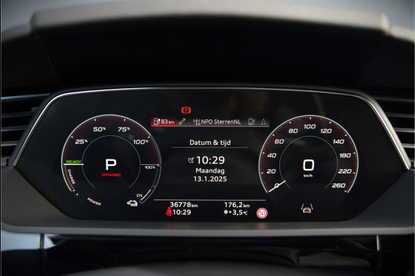 Audi e-tron Sportback 50 quattro S edition 71 kWh | RS Seats | Diamond Stitch | Panoramadak | S-Line | Keyless | Memory Seats | Stoelverwarming | Ambiance Verlichting | Camera | Adaptive Cruise Control | Leer | Matrix LED | Luchtvering |