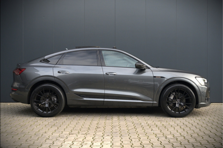 Audi e-tron Sportback 50 quattro S edition 71 kWh | RS Seats | Diamond Stitch | Panoramadak | S-Line | Keyless | Memory Seats | Stoelverwarming | Ambiance Verlichting | Camera | Adaptive Cruise Control | Leer | Matrix LED | Luchtvering |