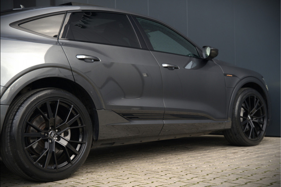 Audi e-tron Sportback 50 quattro S edition 71 kWh | RS Seats | Diamond Stitch | Panoramadak | S-Line | Keyless | Memory Seats | Stoelverwarming | Ambiance Verlichting | Camera | Adaptive Cruise Control | Leer | Matrix LED | Luchtvering |