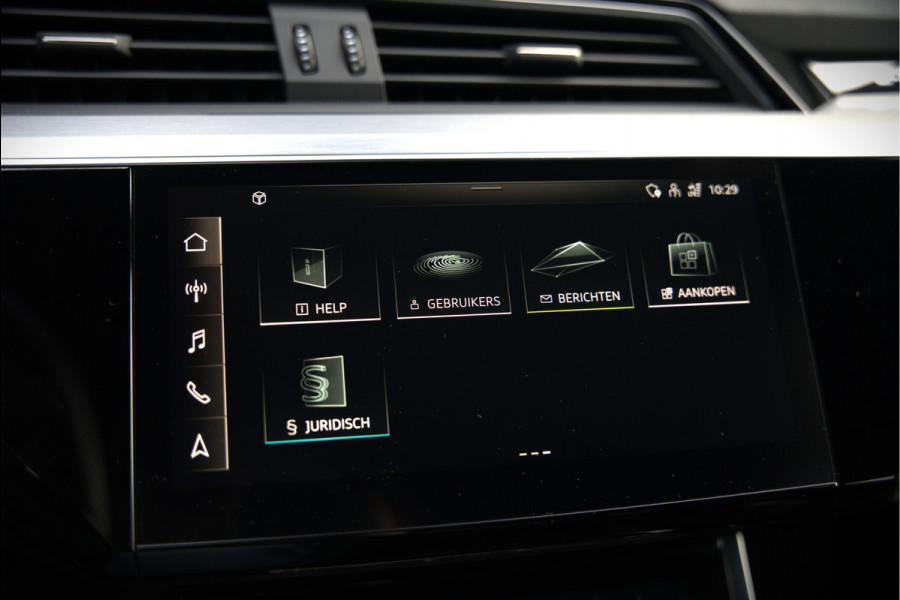 Audi e-tron Sportback 50 quattro S edition 71 kWh | RS Seats | Diamond Stitch | Panoramadak | S-Line | Keyless | Memory Seats | Stoelverwarming | Ambiance Verlichting | Camera | Adaptive Cruise Control | Leer | Matrix LED | Luchtvering |