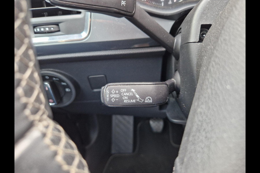 Seat Ateca 1.0 EcoTSI Style | Trekhaak | Cruise | Apple Carplay / Android Auto | Clima | PDC |