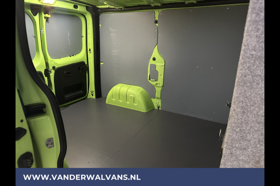 Renault Trafic 1.6 dCi L1H1 Euro6 Airco | Navigatie | Cruisecontrol | Trekhaak | Parkeersensoren Bijrijdersbank