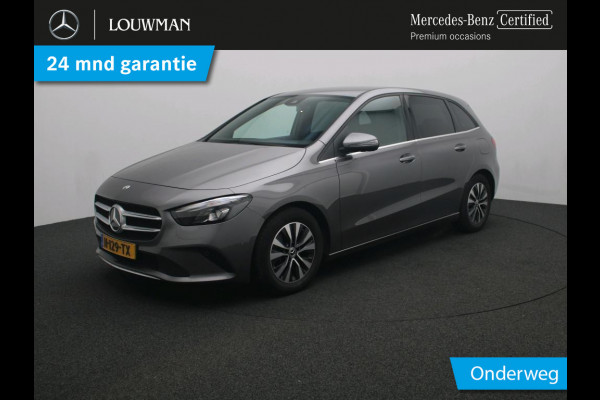 Mercedes-Benz B-Klasse 180 Business Solution | Stoelverwarming | Car Play | Ledkoplampen | Achteruitrijcamera | Spiegel Pakket | Inclusief 24 maanden Mercedes-Benz Certified garantie voor Europa.