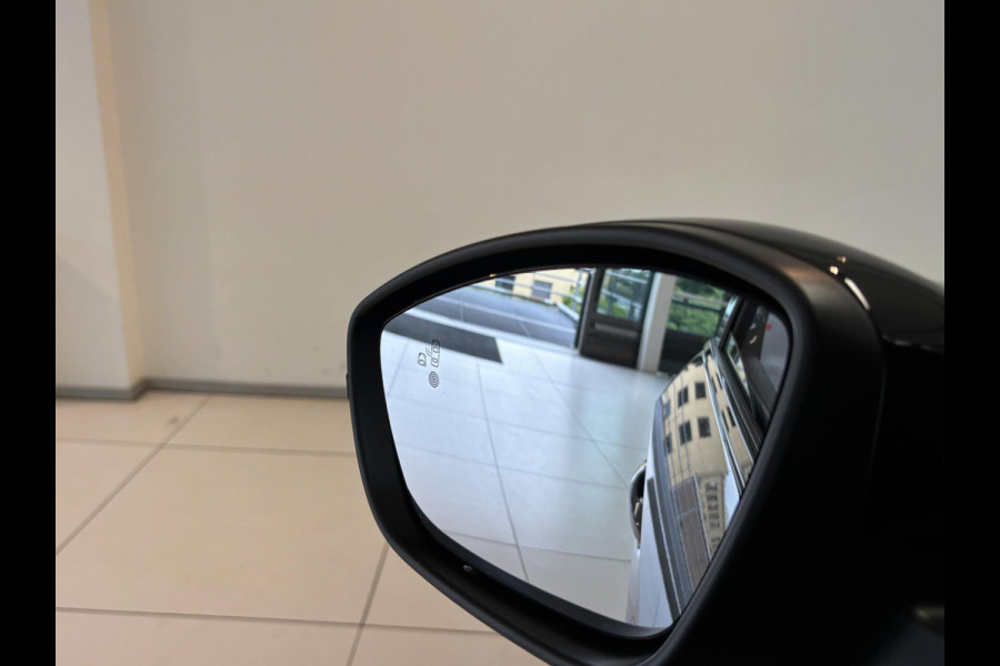 Peugeot 208 Hybrid 136 e-DCS6 GT Automaat | Stoelverwarming | Elektrisch verstelbare bestuurdersstoel met massage | 360 camera | Panoramadak | Dodehoekdetectie
