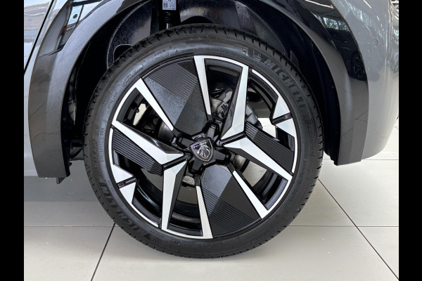 Peugeot 208 Hybrid 136 e-DCS6 GT Automaat | Stoelverwarming | Elektrisch verstelbare bestuurdersstoel met massage | 360 camera | Panoramadak | Dodehoekdetectie