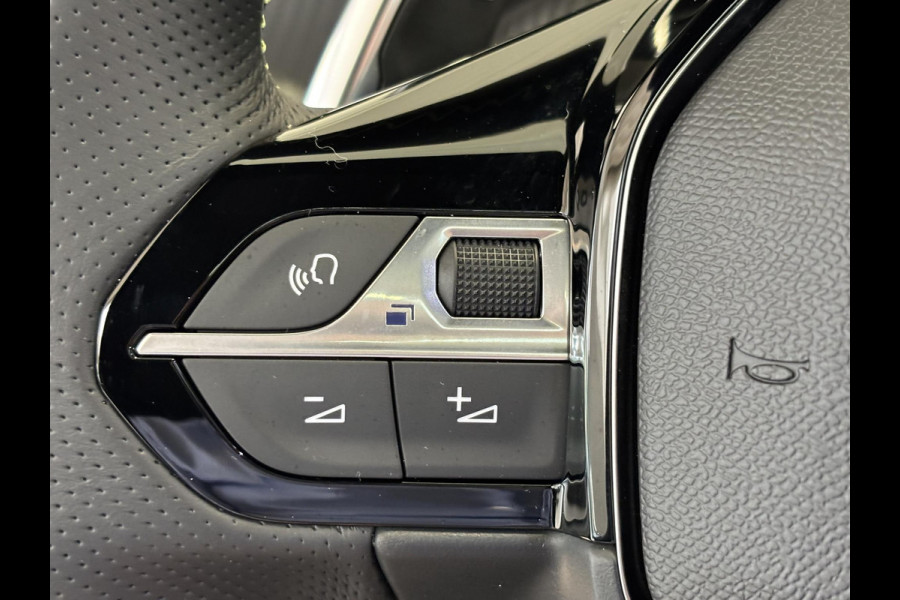 Peugeot 208 Hybrid 136 e-DCS6 GT Automaat | Stoelverwarming | Elektrisch verstelbare bestuurdersstoel met massage | 360 camera | Panoramadak | Dodehoekdetectie