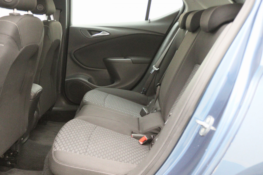 Opel Astra 1.0 Online Edition Airco, Camera, Cruise, Navigatie, Bluetooth, DAB, LED, PDC
