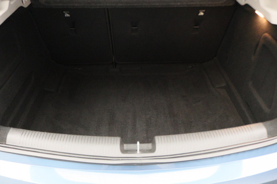 Opel Astra 1.0 Online Edition Airco, Camera, Cruise, Navigatie, Bluetooth, DAB, LED, PDC