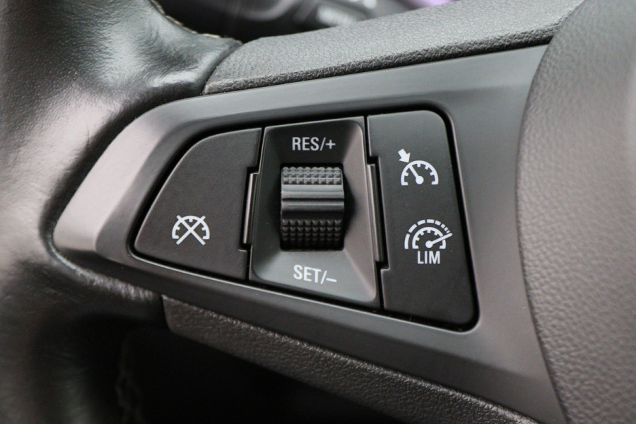 Opel Astra 1.0 Online Edition Airco, Camera, Cruise, Navigatie, Bluetooth, DAB, LED, PDC
