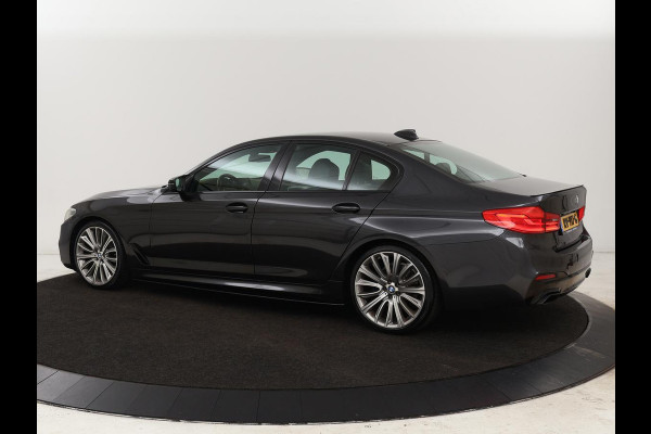 BMW 5 Serie 520i High Executive | M-Sport | Leder | Stoelverwarming | Trekhaak | 20'' | Adaptief LED | Comfortstoelen | Navigatie | Parkeerhulp | Memory
