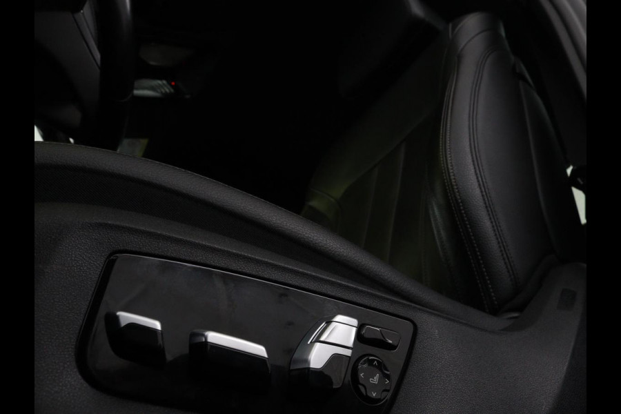 BMW 5 Serie 520i High Executive | M-Sport | Leder | Stoelverwarming | Trekhaak | 20'' | Adaptief LED | Comfortstoelen | Navigatie | Parkeerhulp | Memory