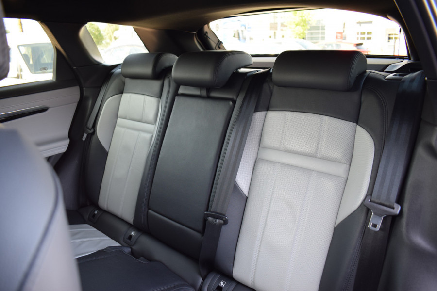 Land Rover Range Rover Evoque 1.5 P300e AWD R-Dynamic SE | 309 PK | Meridian | Leer | Memory | CarPlay