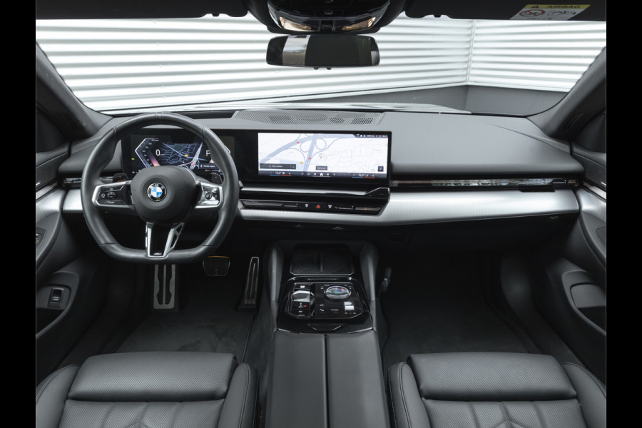 BMW 5 Serie 520d - M-Sport - Pano - Trekhaak - ACC - Head-up - Harman Kardon - Stoelventilatie