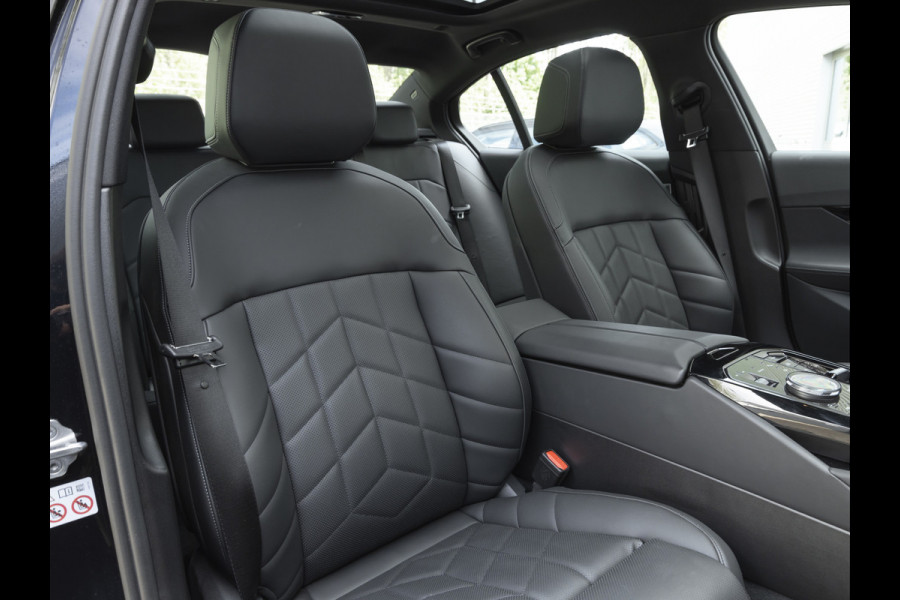 BMW 5 Serie 520d - M-Sport - Pano - Trekhaak - ACC - Head-up - Harman Kardon - Stoelventilatie