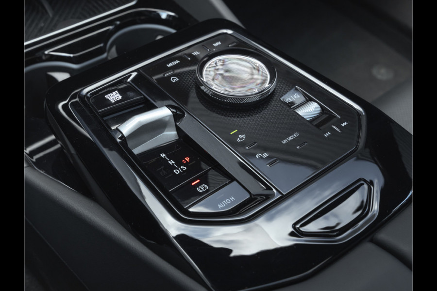 BMW 5 Serie 520d - M-Sport - Pano - Trekhaak - ACC - Head-up - Harman Kardon - Stoelventilatie