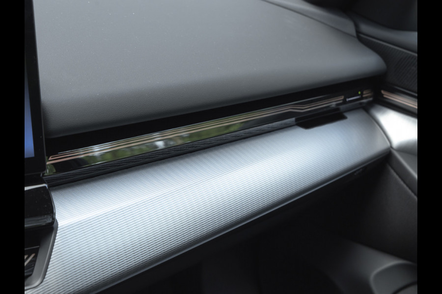BMW 5 Serie 520d - M-Sport - Pano - Trekhaak - ACC - Head-up - Harman Kardon - Stoelventilatie