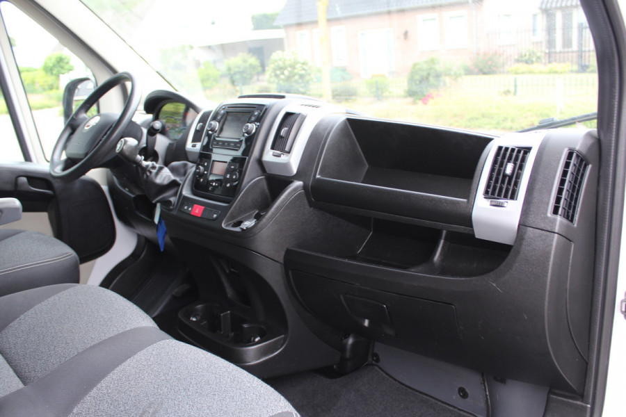 Fiat Ducato 35H 2.3 MultiJet 130PK Euro6 L2H2 ✓ 3-zits ✓ Climate control ✓ Navigatie / Camera ✓ Cruise