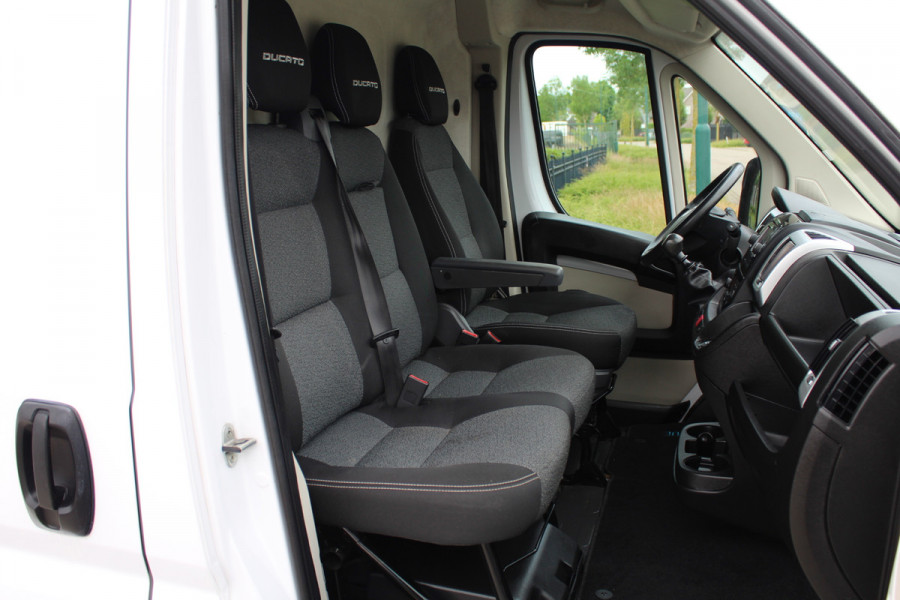 Fiat Ducato 35H 2.3 MultiJet 130PK Euro6 L2H2 ✓ 3-zits ✓ Climate control ✓ Navigatie / Camera ✓ Cruise
