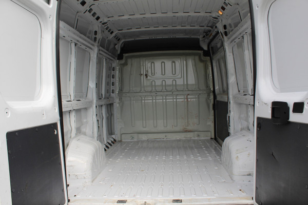 Fiat Ducato 35H 2.3 MultiJet 130PK Euro6 L2H2 ✓ 3-zits ✓ Climate control ✓ Navigatie / Camera ✓ Cruise