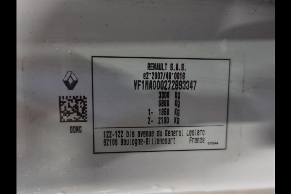 Renault Master T33 2.3 dCi 135PK L2H2 BPM VRIJ! Airco Cruise control Parkeersensoren Navigatie Trekhaak