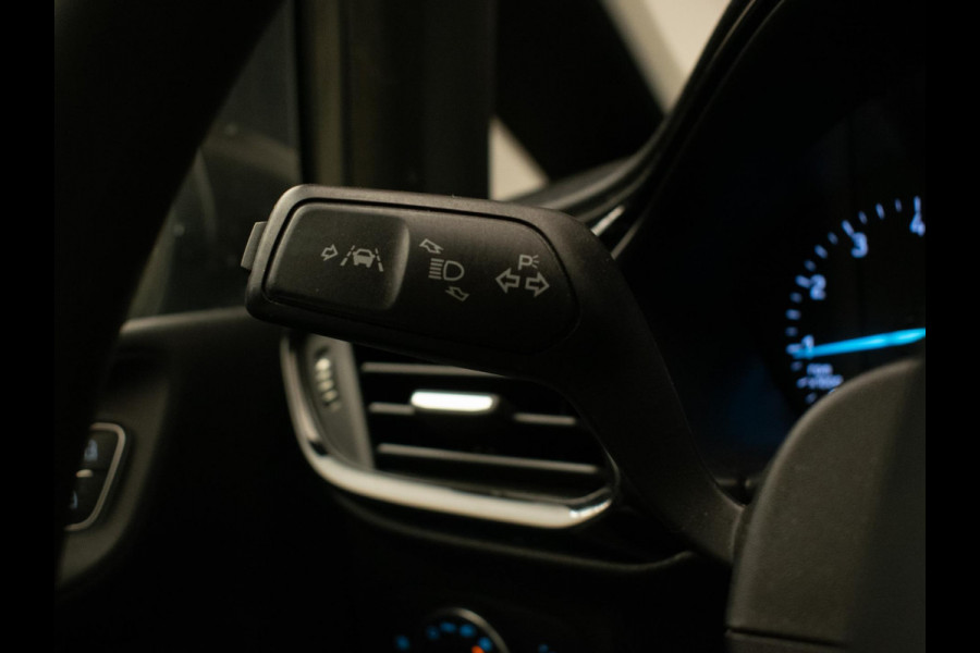 Ford Fiesta 1.1 Sport (APPLE CARPLAY,NAVI,LED,CRUISE,PDC,LANE ASSIST,SPORTSTOELEN,NETTE STAAT)