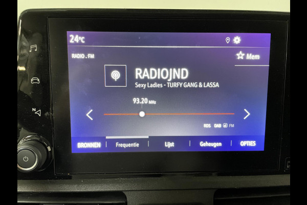 Opel Combo 130pk L1 Automaat Apple Carplay Trekhaak Parkeersensoren Airco Cruise control