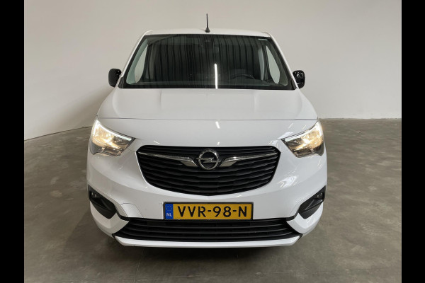 Opel Combo 130pk L1 Automaat Apple Carplay Trekhaak Parkeersensoren Airco Cruise control