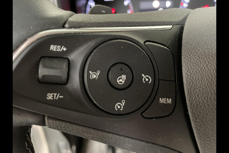 Opel Combo 130pk L1 Automaat Apple Carplay Trekhaak Parkeersensoren Airco Cruise control