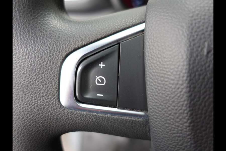 Renault Master 150PK L2H2 Energy Work Edition Automaat Airco Cruise Control Camera Navi Parkeersensoren  Trekhaak