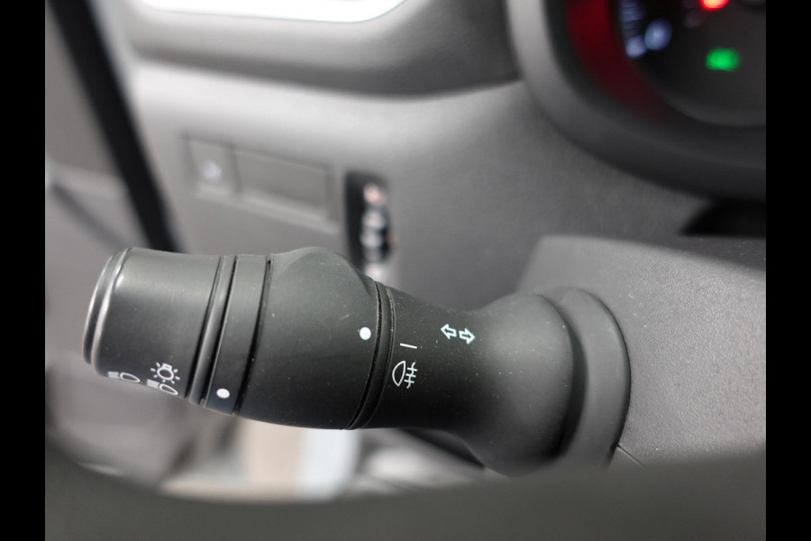 Renault Master 150PK L2H2 Energy Work Edition Automaat Airco Cruise Control Camera Navi Parkeersensoren  Trekhaak
