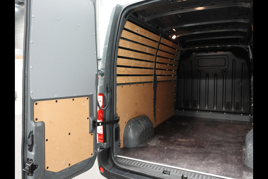 Renault Master 150PK L2H2 Energy Work Edition Automaat Airco Cruise Control Camera Navi Parkeersensoren  Trekhaak